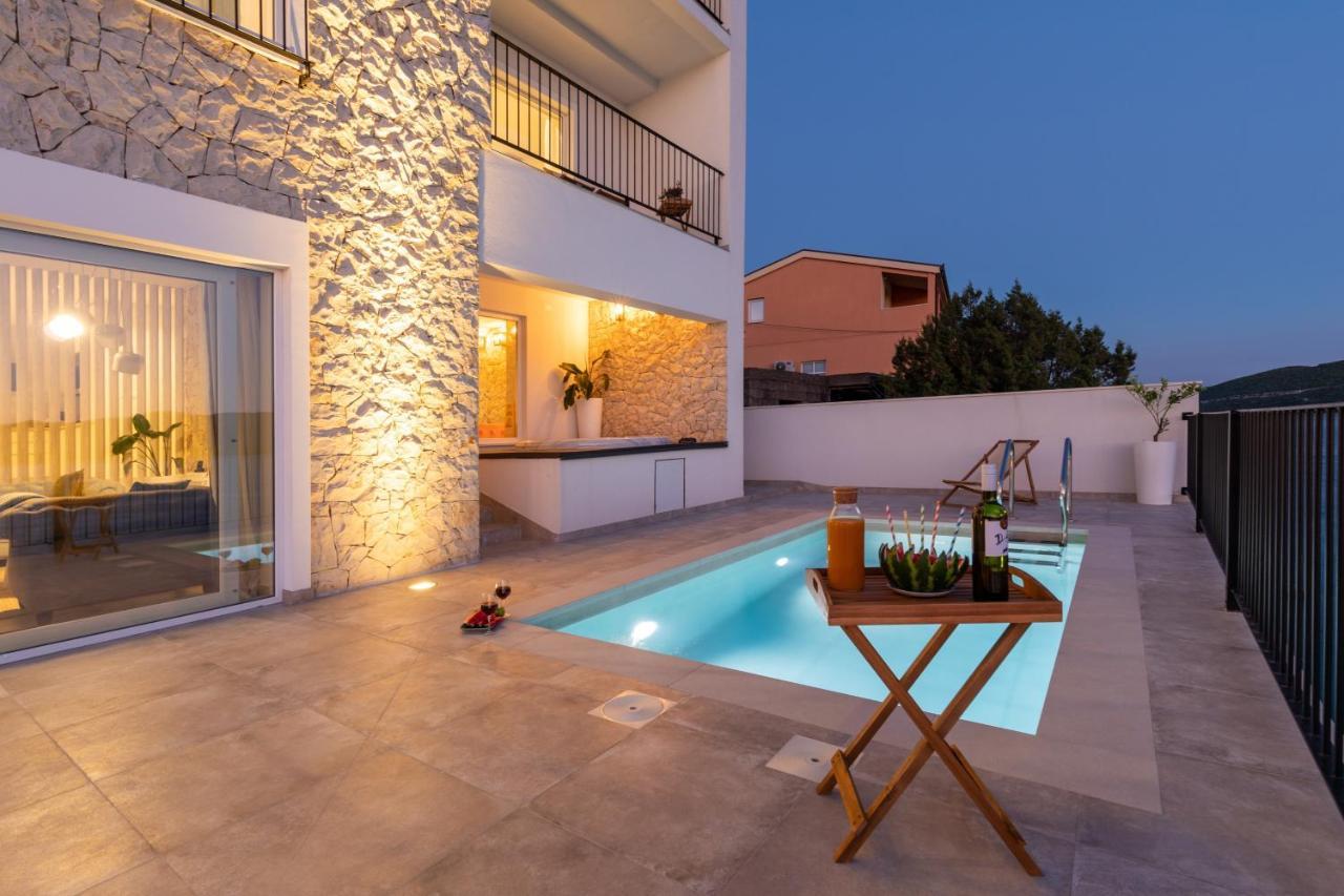 Villa Simpleza كليك المظهر الخارجي الصورة